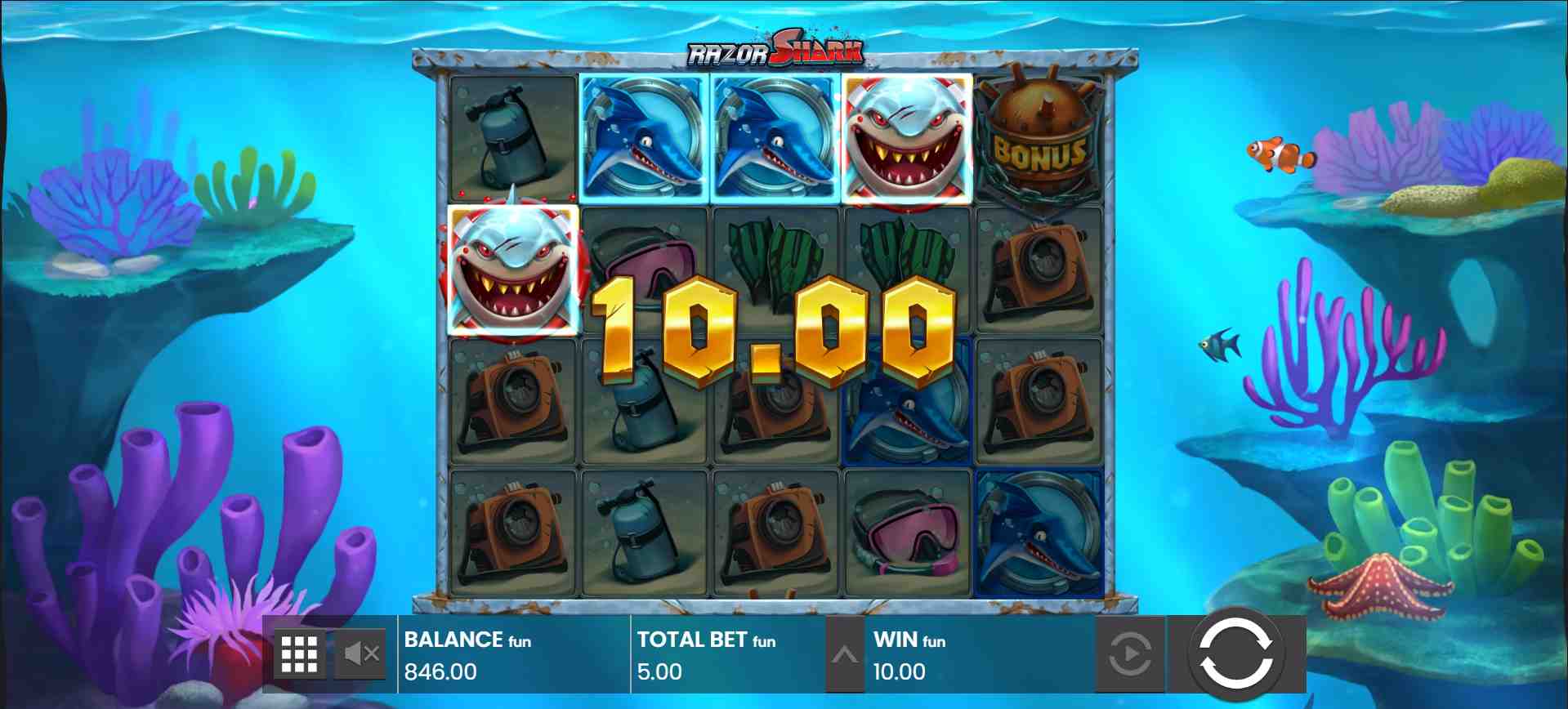 Razor Shark Gameplay 3